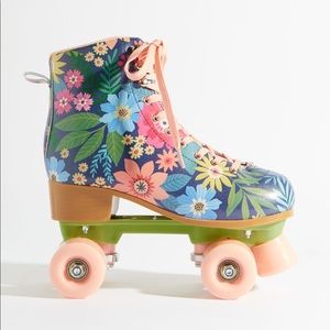 Altar’d State Leilani Roller Skates